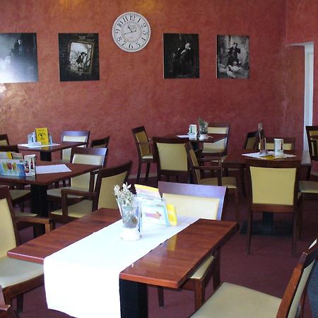 Hotel Slavia טאבור מראה חיצוני תמונה