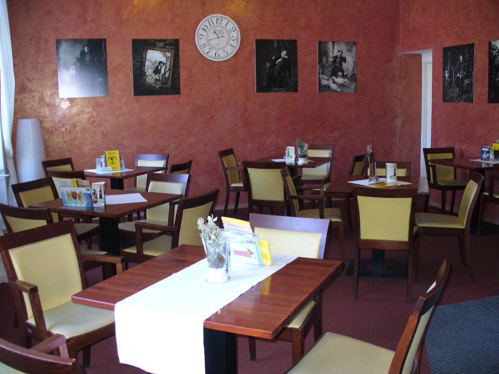 Hotel Slavia טאבור מראה חיצוני תמונה
